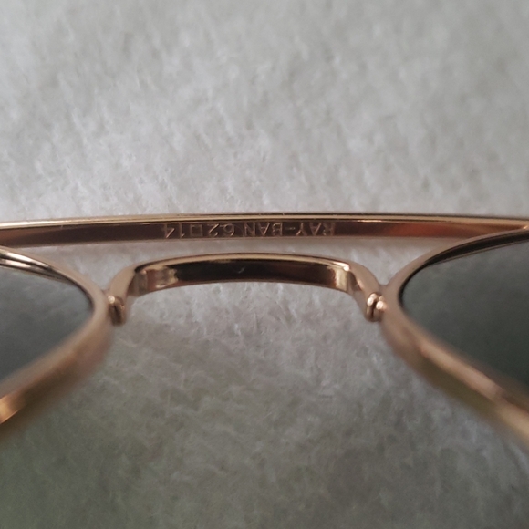 Ray-Ban aviator sunglasses - Picture 4 of 5